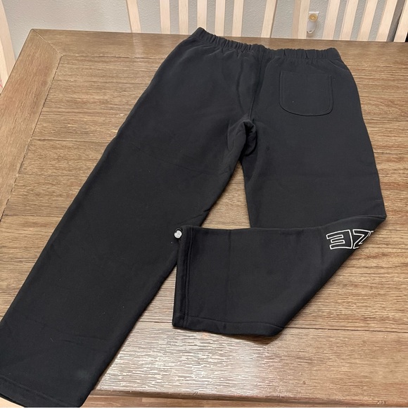 Faze Black Logo Sweats - Picture 11 of 13